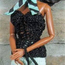 Outfit Combo: Long Skirt & Bustier Top - Pale Mint Green & Black Metallic