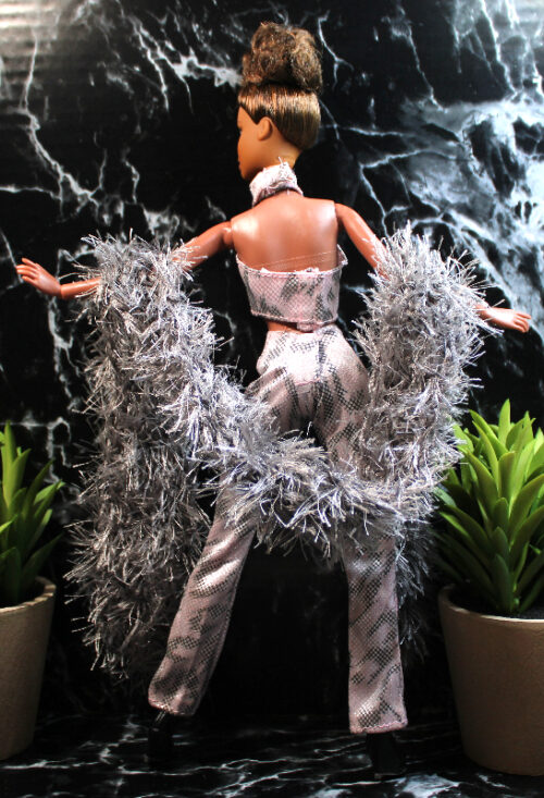 Wrap: Boa Feathery - Gray Fox - Image 5