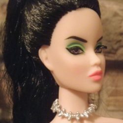 Jewelry: Necklace Choker - Platinum Plastic