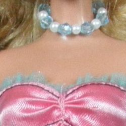 Jewelry: Necklace - White & Blue Beads