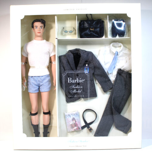 Silkstone: Barbie Fashion Model Collection KEN "Fashion Insider" /2002 56706 - (NRFB) - Image 2