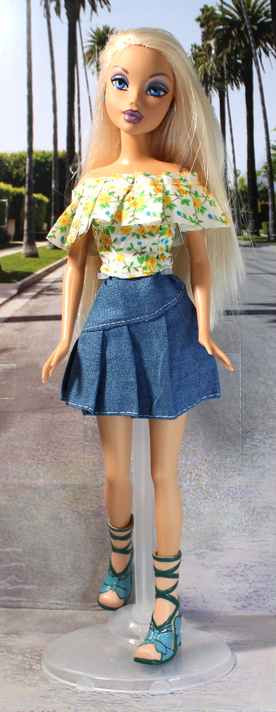 Barbie: My Scene "Club Birthday" /2004 G6116 - (Dressed) - Image 2
