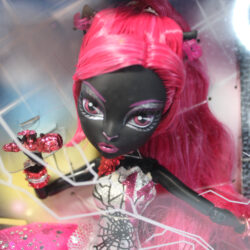 Monster High: G1 Catty Noir 13 Wishes "Fang Favorite" /2013 Y7729 - (NRFB)