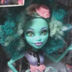 Monster High: G1 Honey Swamp "Frights, Camera, Action!" /2013 Asst BDD84: BDD86 - (NRFB)