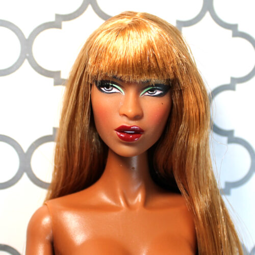 Adele Makeda: Cult Couture Basic "Glamour to Go" /2007 91153 - (#3 Redressed)