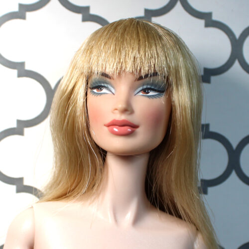 Veronique Perrin: Sheer Perfection "Social Call" /2004 91031 - (Nude, Rebodied Tall FR)