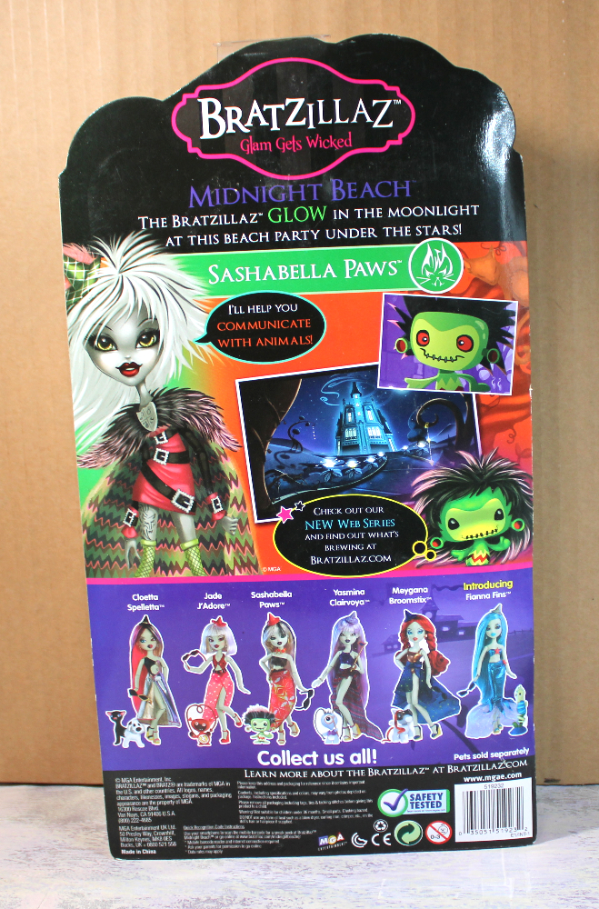 MGA: Bratzillaz Sashabella Paws "Midnight Beach" /2013 519232 - (NRFB) - Image 3