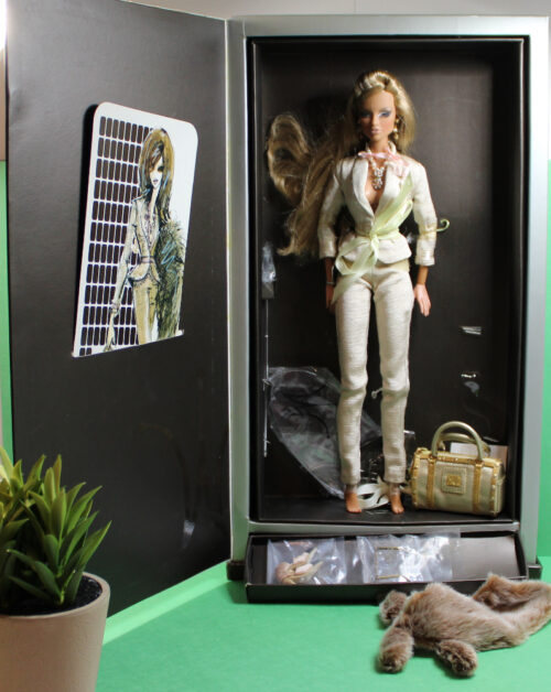 Natalia Fatale: Modern Pompadour Premium "Femme Du Monde" /2006 91109 - (Dressed Original Outfit & Accessories & Retail Box / Shipper) - Image 3