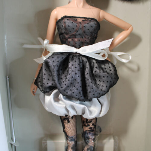 Eugenia Perrin-Frost: “Tricks of the Trade” /2010 91246 - NRFB #2 - Image 4