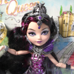 Ever After High: G1 Raven Queen "Legacy Day" /2013 Asst BCF47: BCF48 - (NRFB)