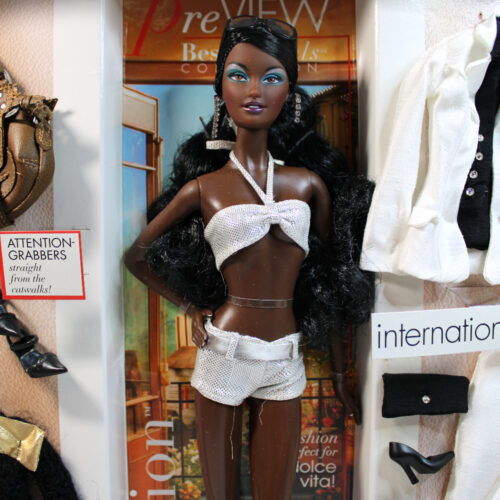 BARBIE: Best Models On Location "Milan" /2006 J0962 #3 - (NRFB) - Image 3